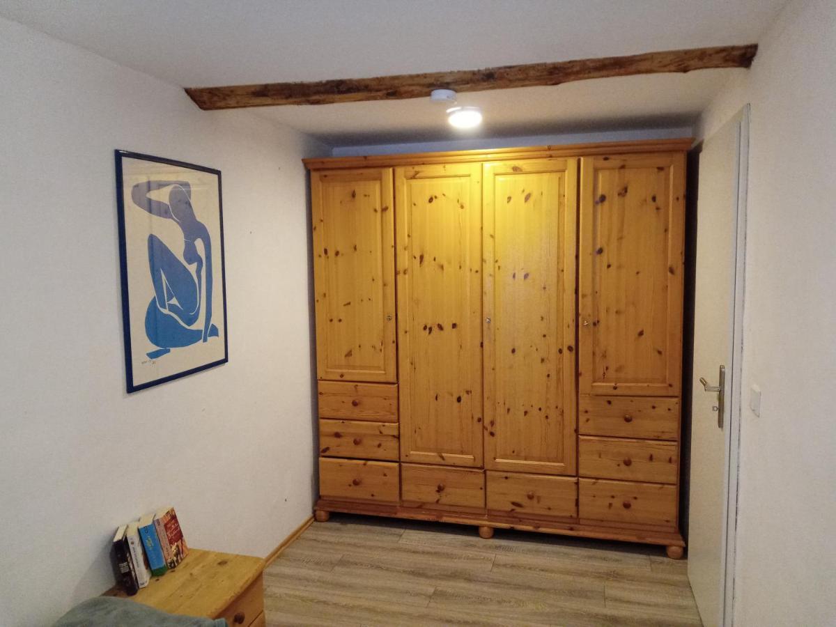 Apartament - Ruhiges Am Ende Einer Sackgasse Baunatal